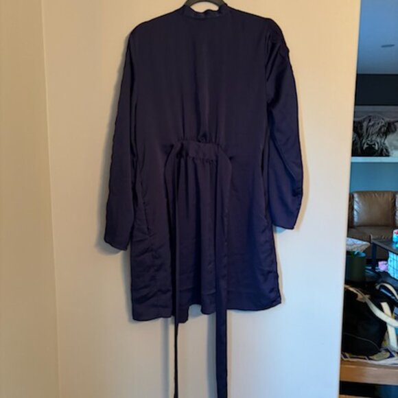 La Vie En Rose Navy Blue Medium Robe - Picture 8 of 8
